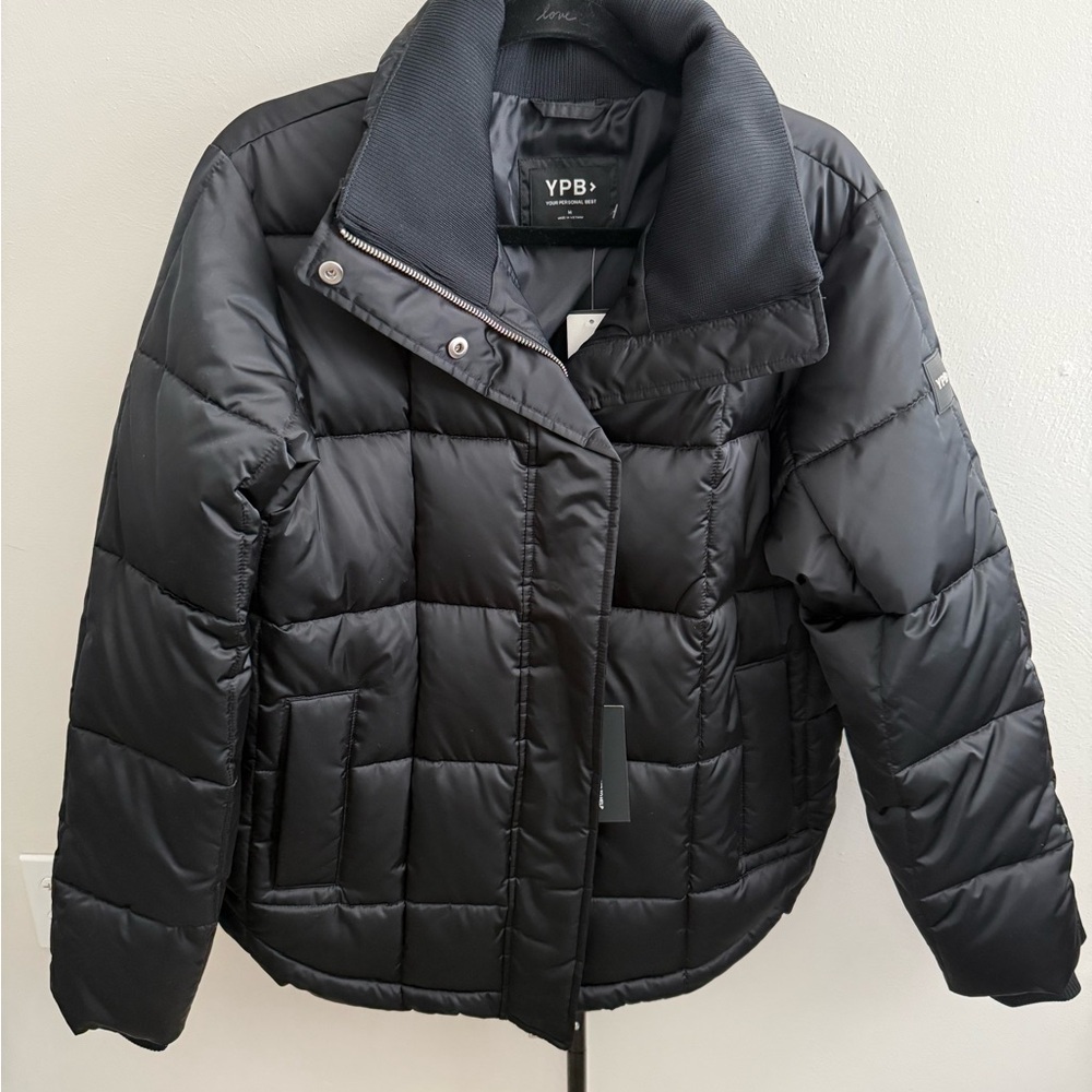 Women's Black Puffer Jacket